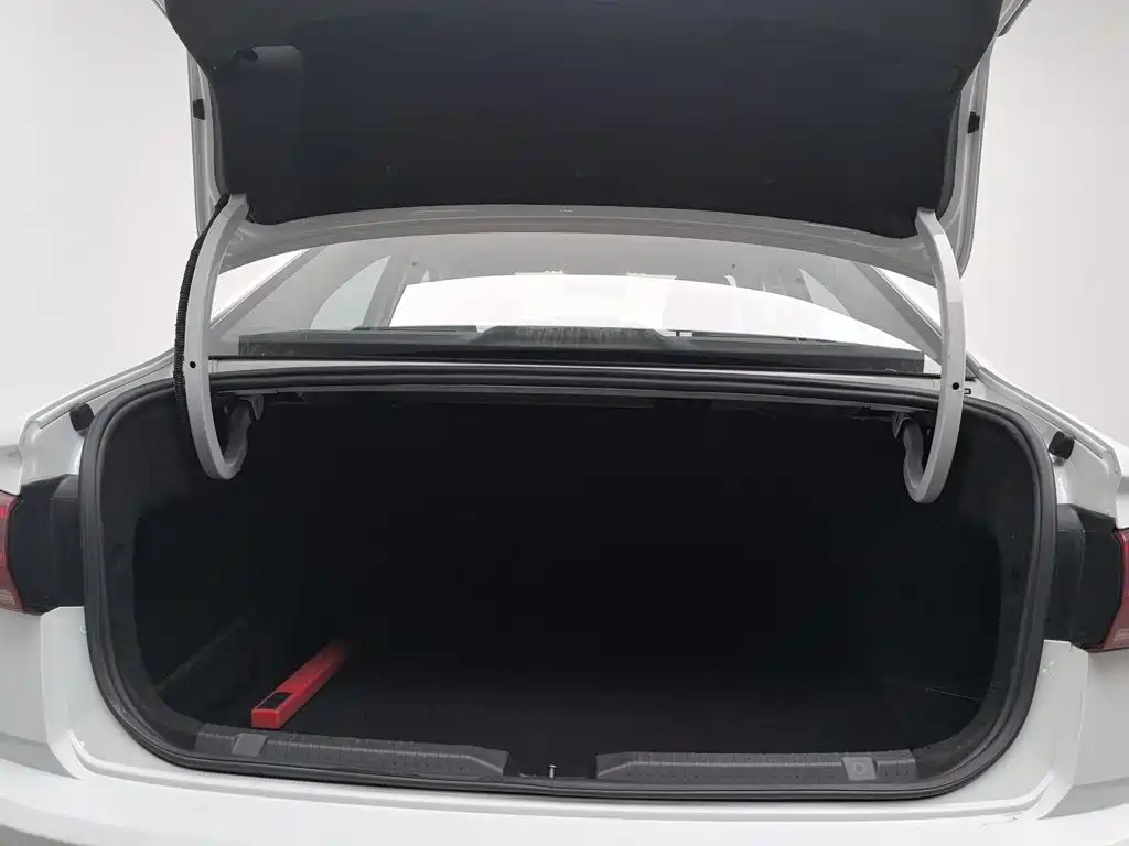 Volkswagen Bora — миниатюра 16