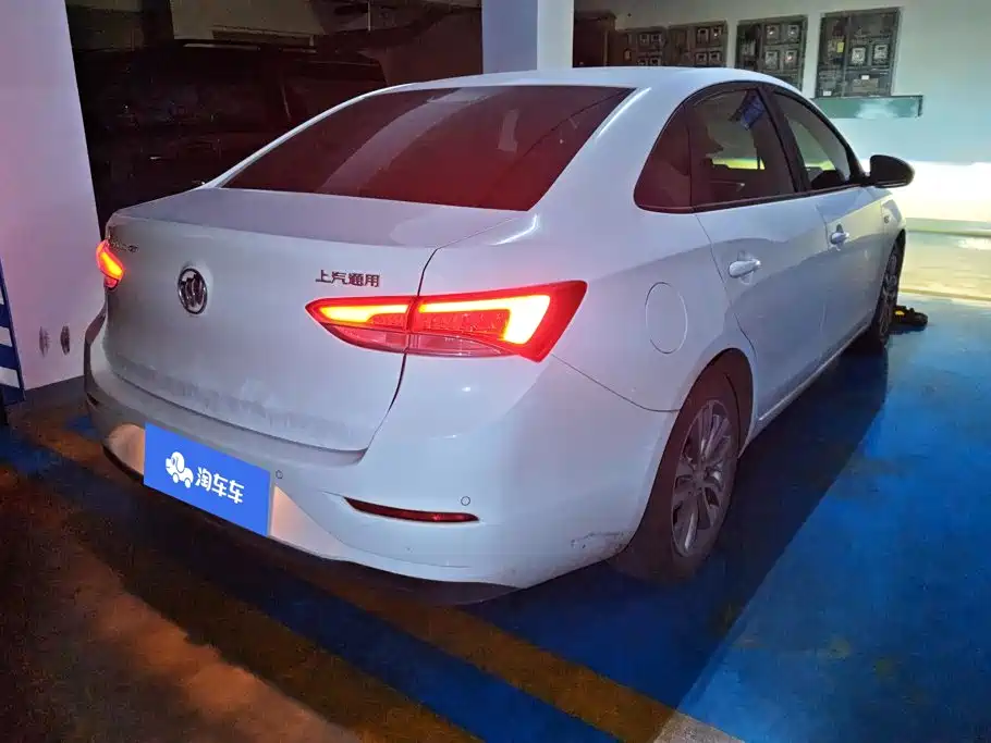 Buick Excelle — миниатюра 3