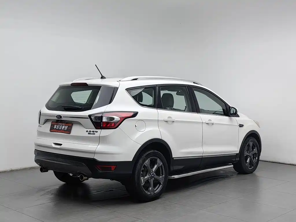 Ford Kuga — миниатюра 2