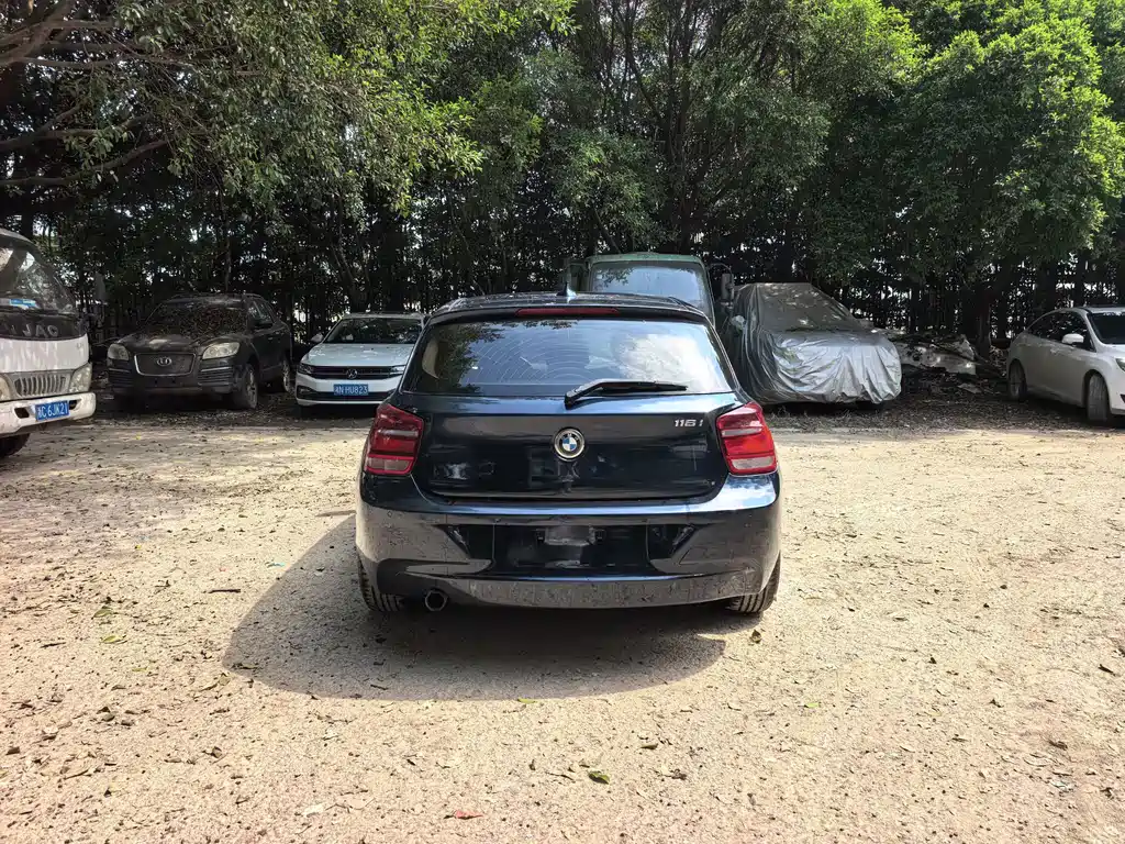 BMW 1 Series (Import) — миниатюра 9