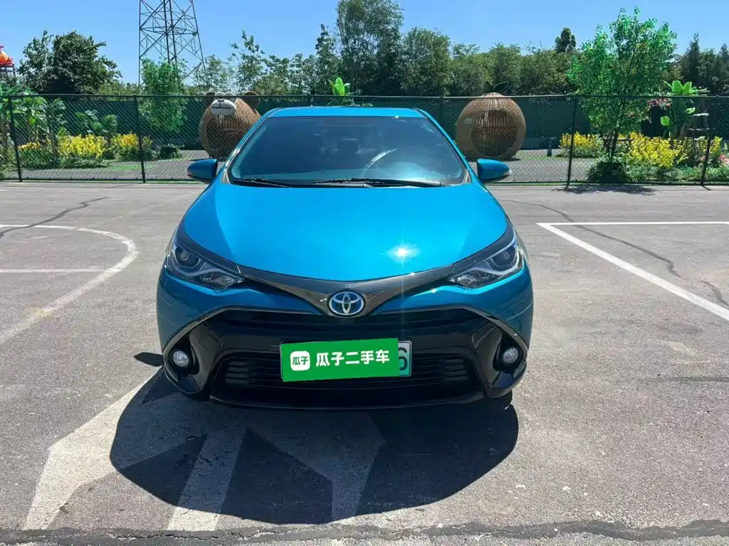 Toyota Levin Twin Engine E+ — миниатюра 3