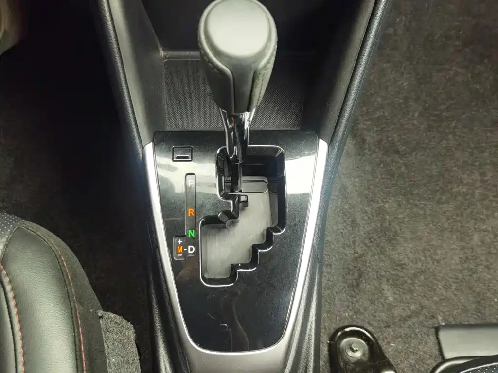 Toyota Yaris L — миниатюра 13