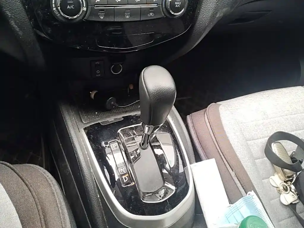 Nissan Qashqai — миниатюра 19