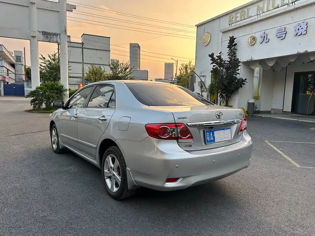 Toyota Corolla — миниатюра 6