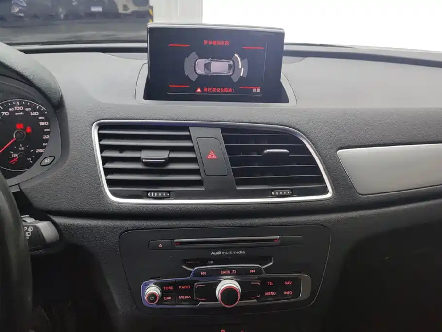 Audi Q3 — миниатюра 13