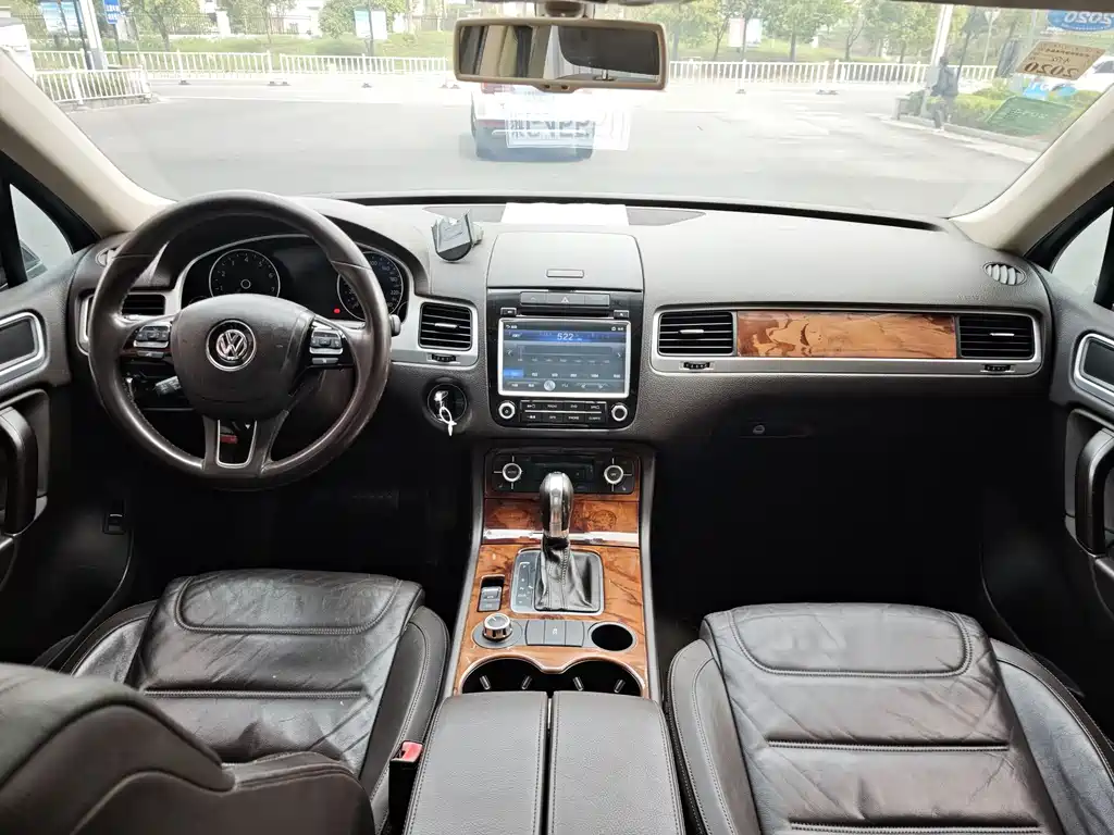 Volkswagen Touareg 2011 3.0TSI