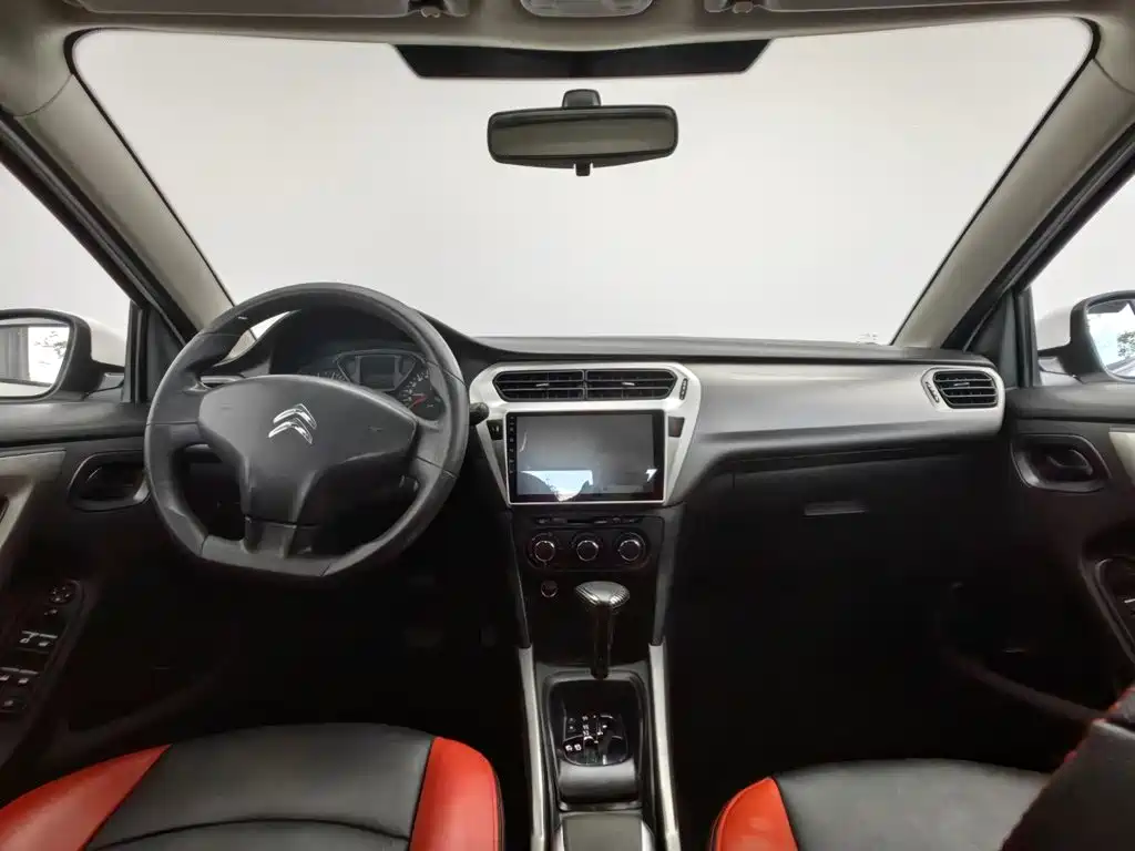 Citroen Elysee — миниатюра 5