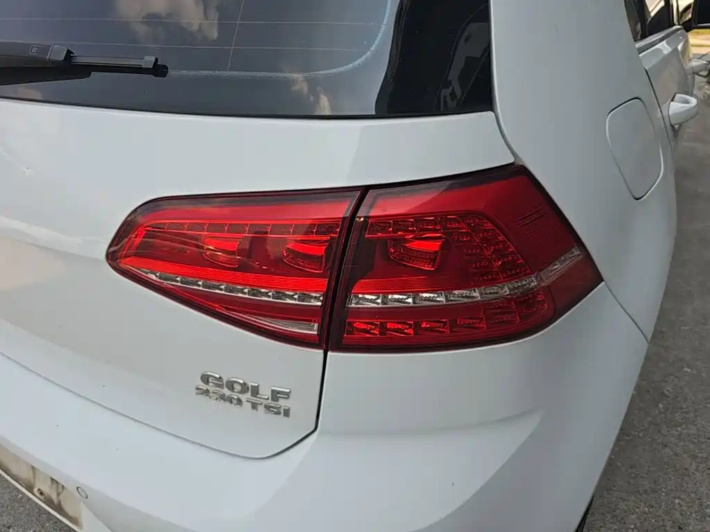 Volkswagen Golf — миниатюра 8
