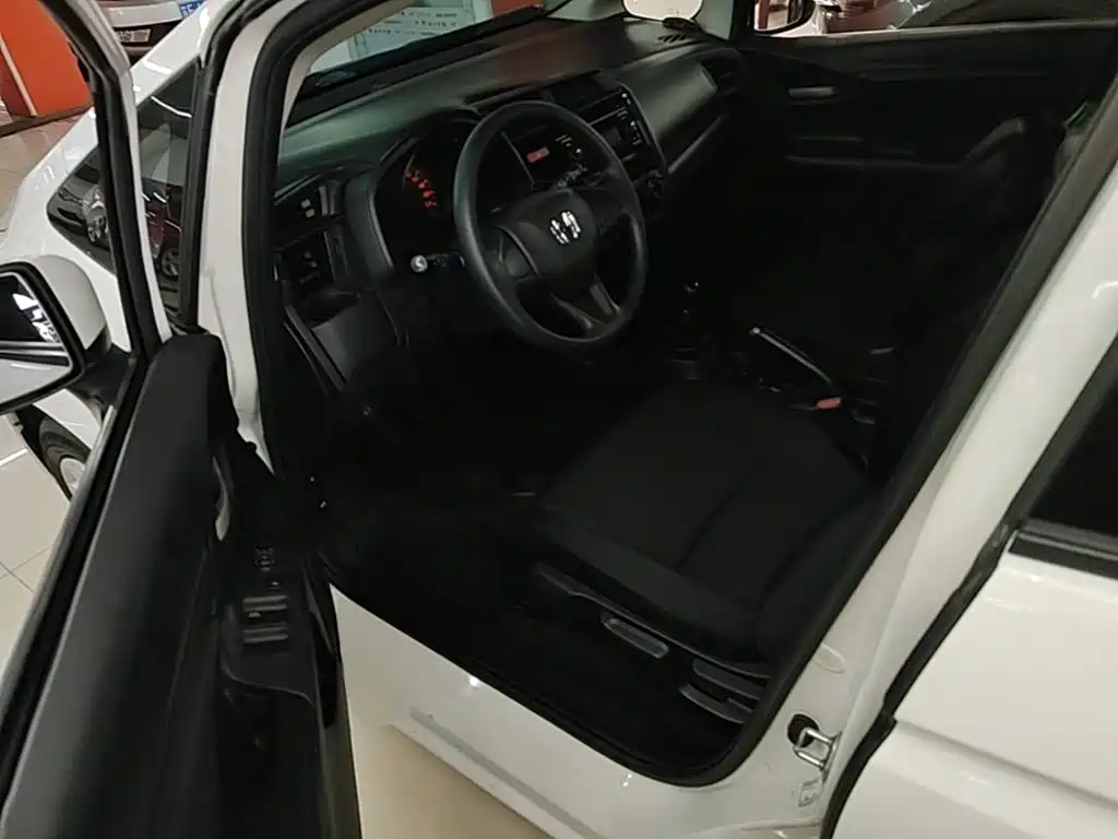 Honda Fit — миниатюра 16