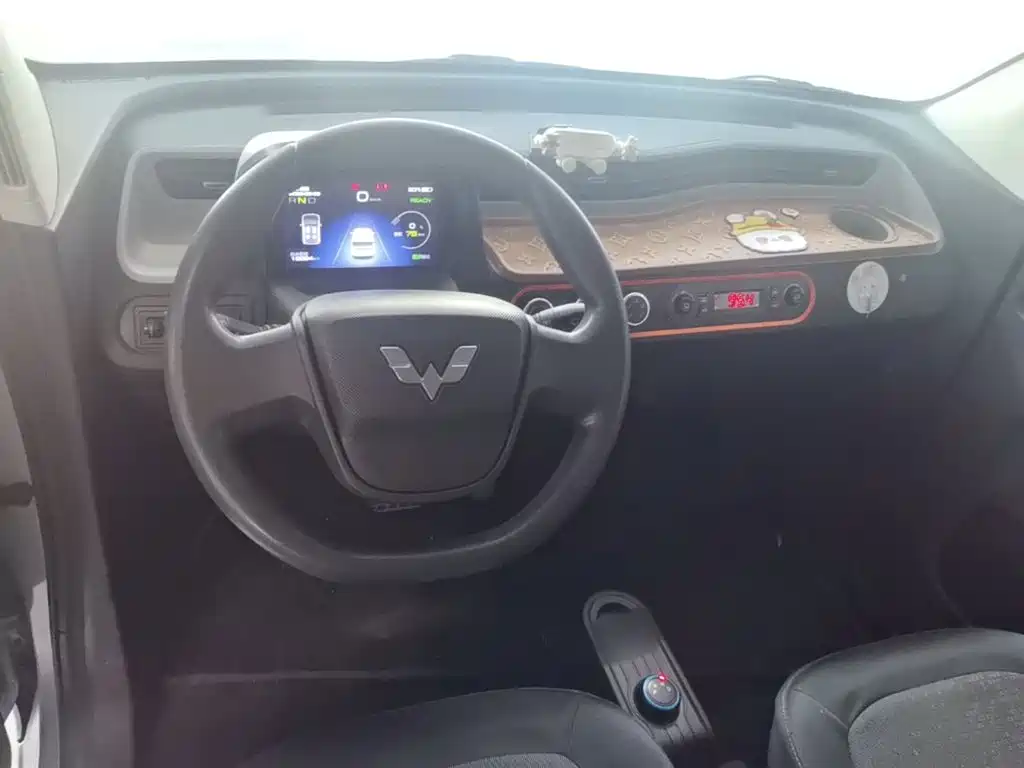 Wuling MINIEV — миниатюра 10