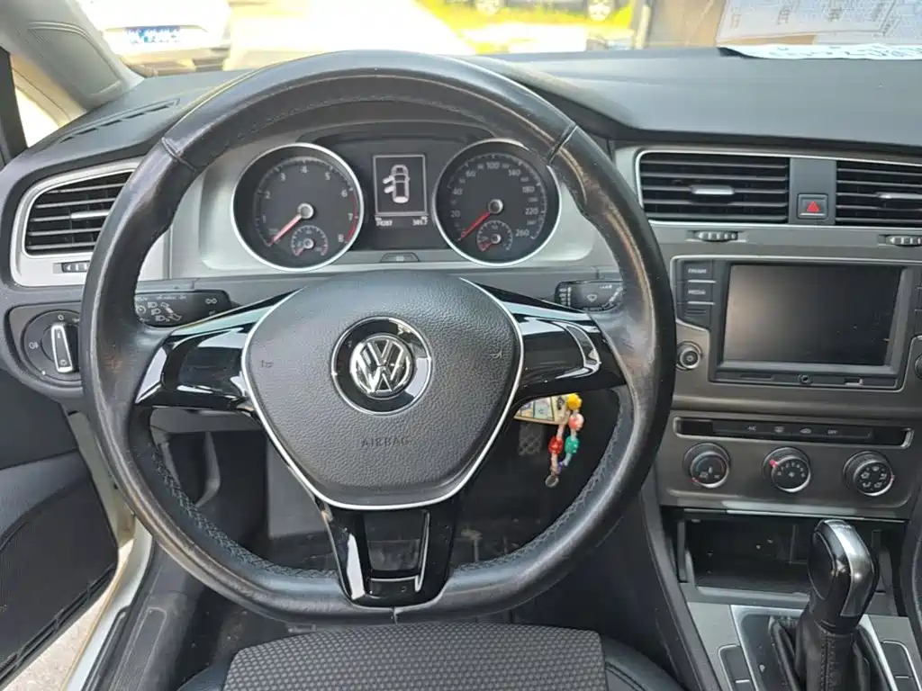 Volkswagen Golf — миниатюра 11