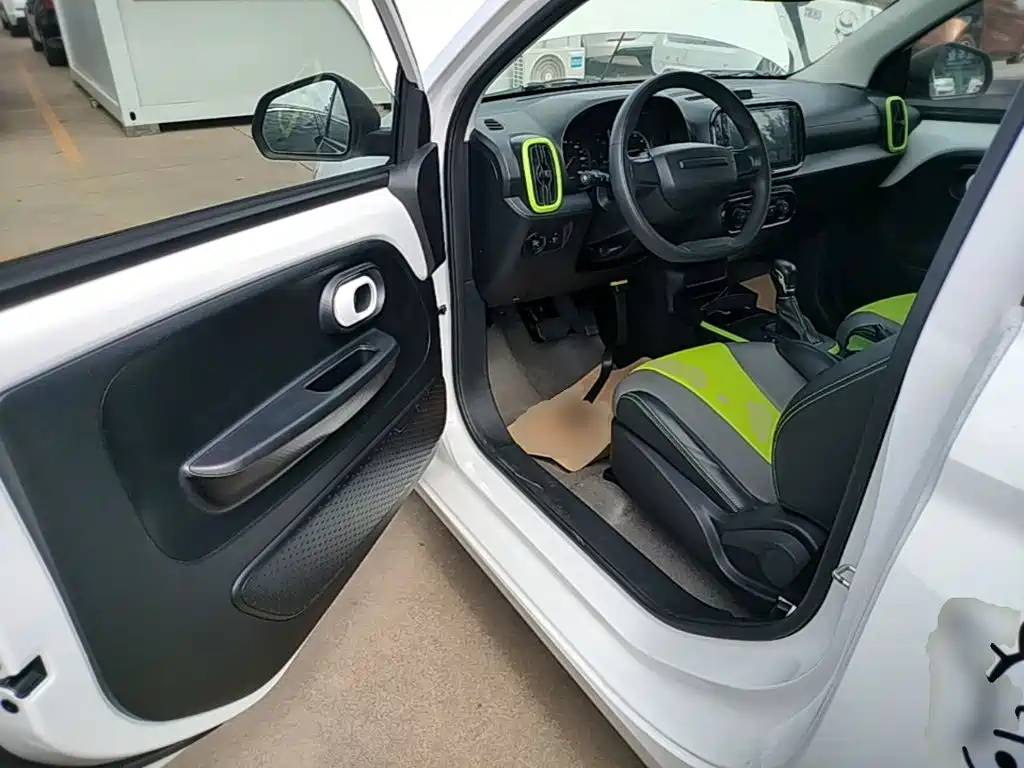 Roewe Clever — миниатюра 16