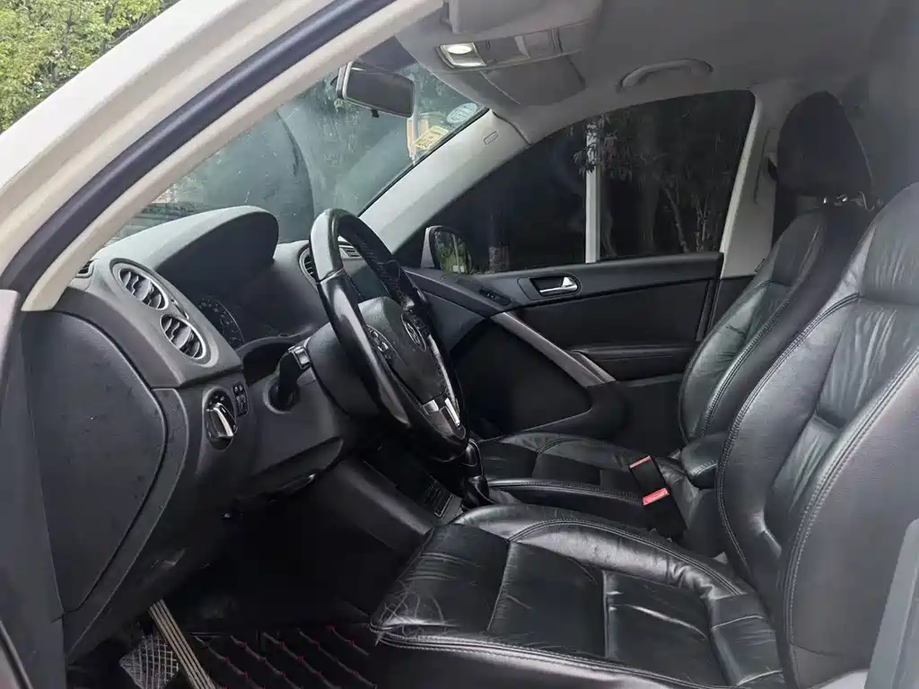 Volkswagen Tiguan — миниатюра 4