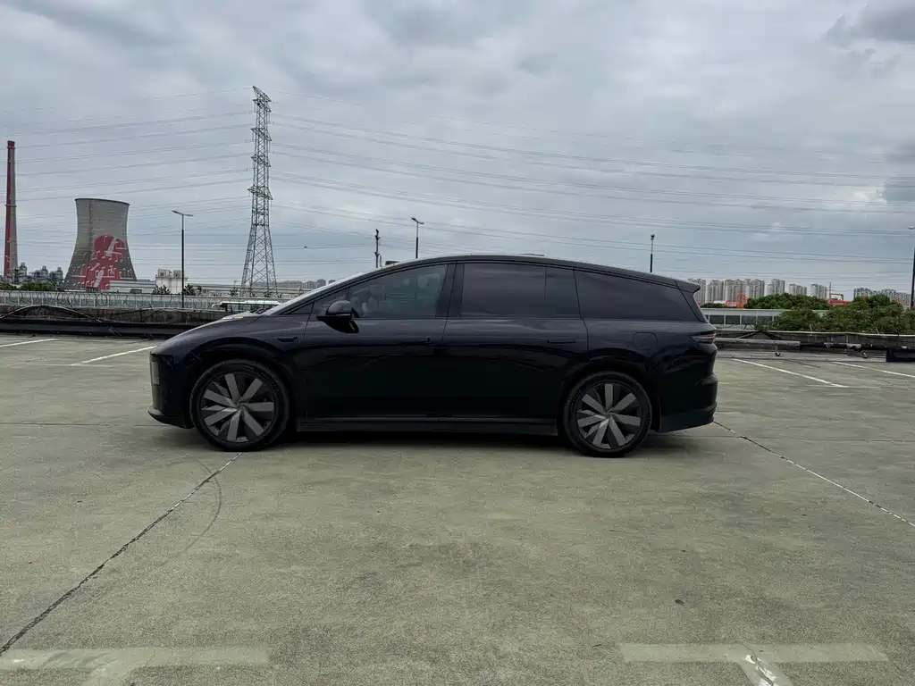 Li Auto Li i8 — миниатюра 3