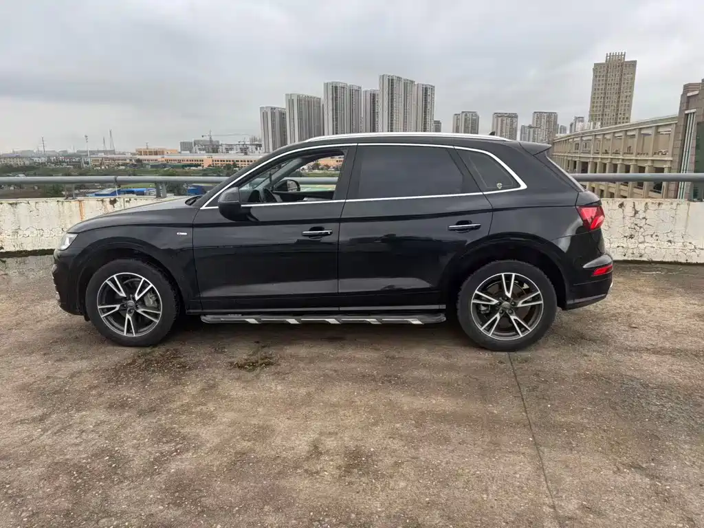Audi Q5L — миниатюра 9