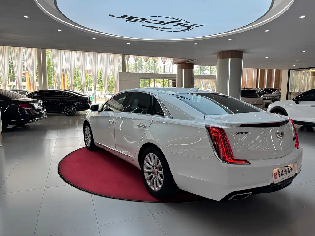 Cadillac XTS 2018 28T Elite
