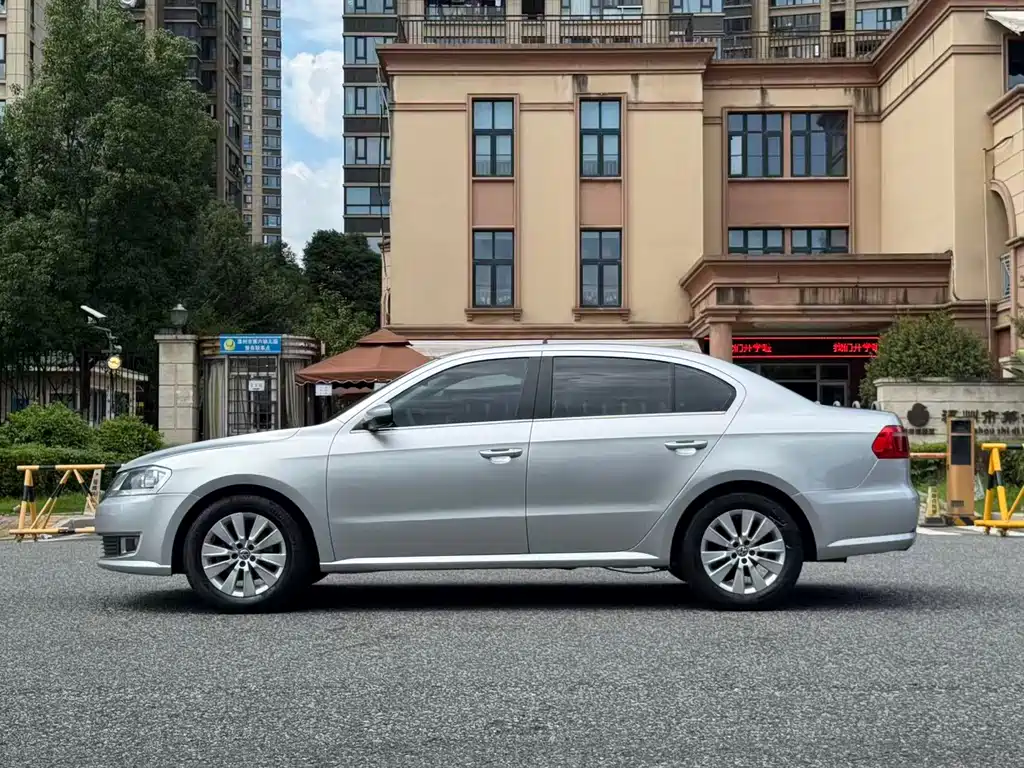Volkswagen Lavida — миниатюра 11