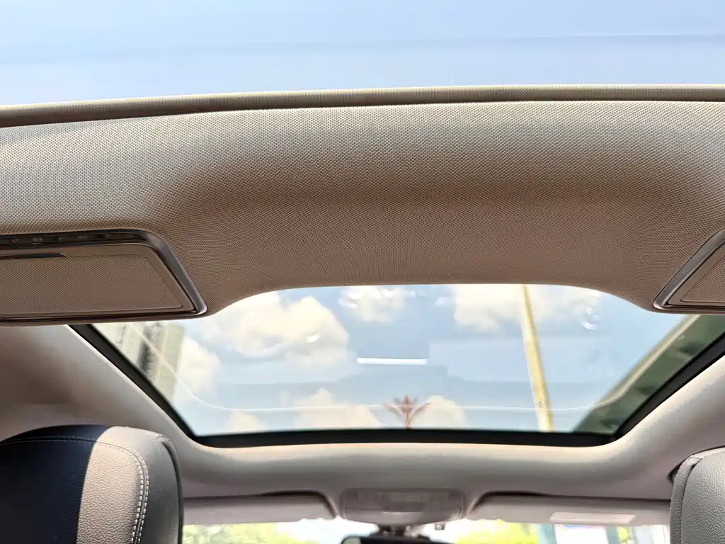 Mercedes-Benz C-Class — миниатюра 10