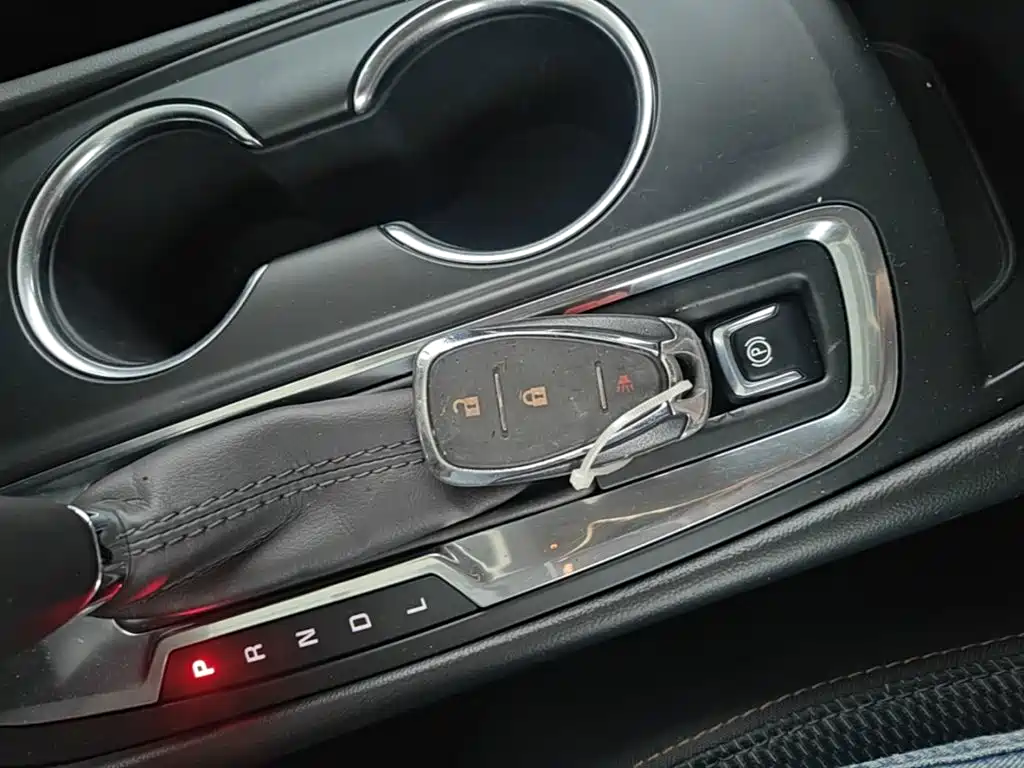Chevrolet Equinox — миниатюра 9