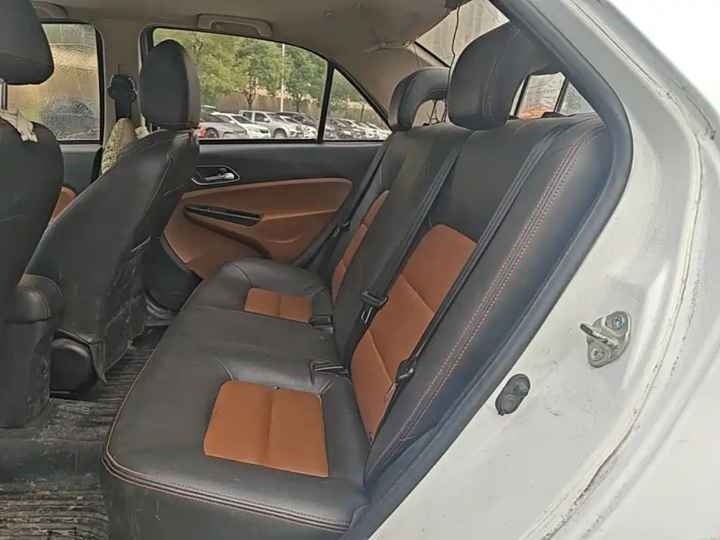 Geely King Kong — миниатюра 17