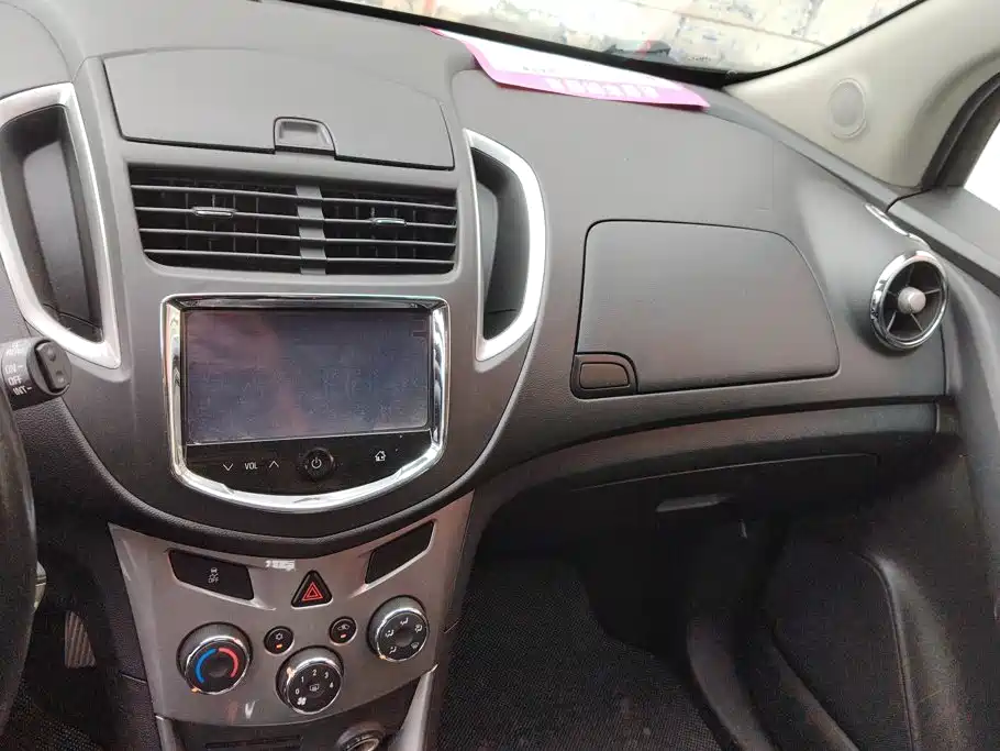 Chevrolet Trax — миниатюра 13