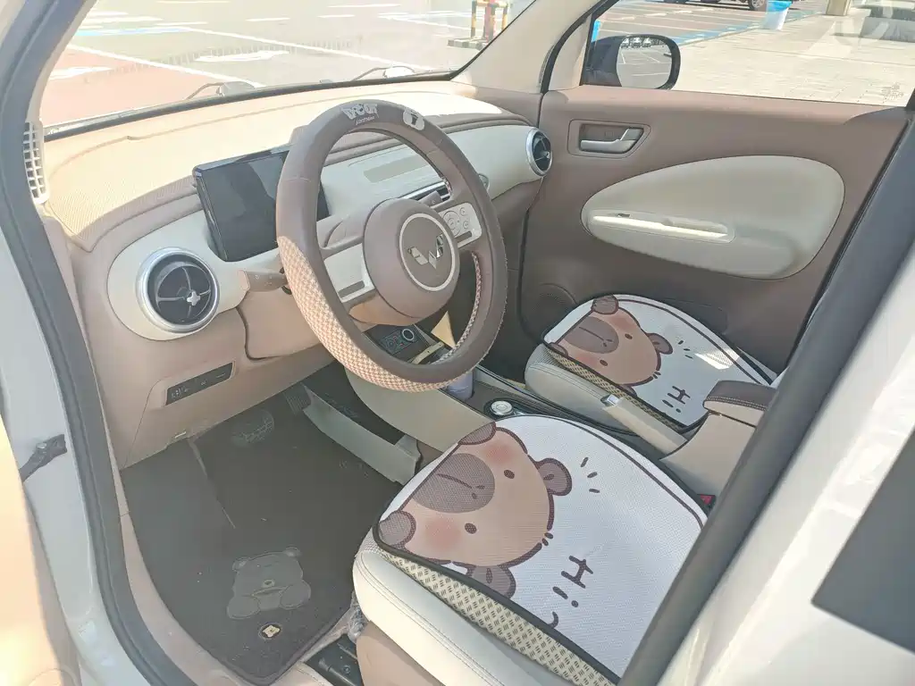 Wuling MINIEV — миниатюра 4