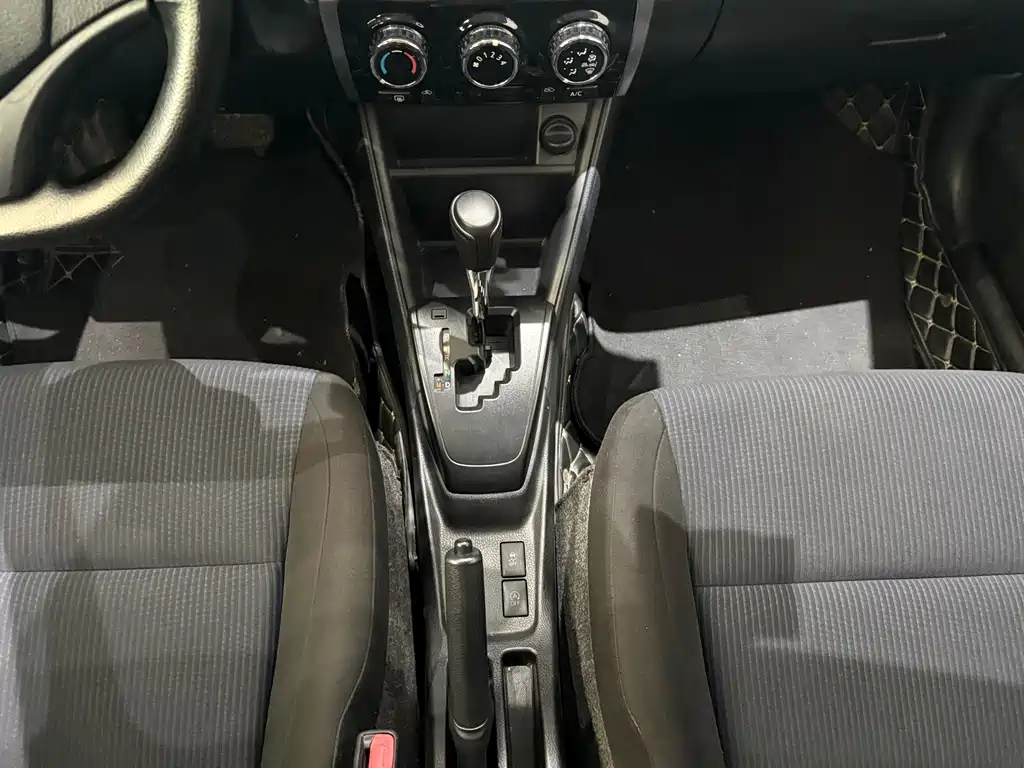 Toyota Yaris L — миниатюра 18