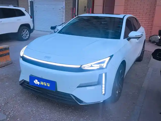 GEELY GALAXY GALAXY L6 2025