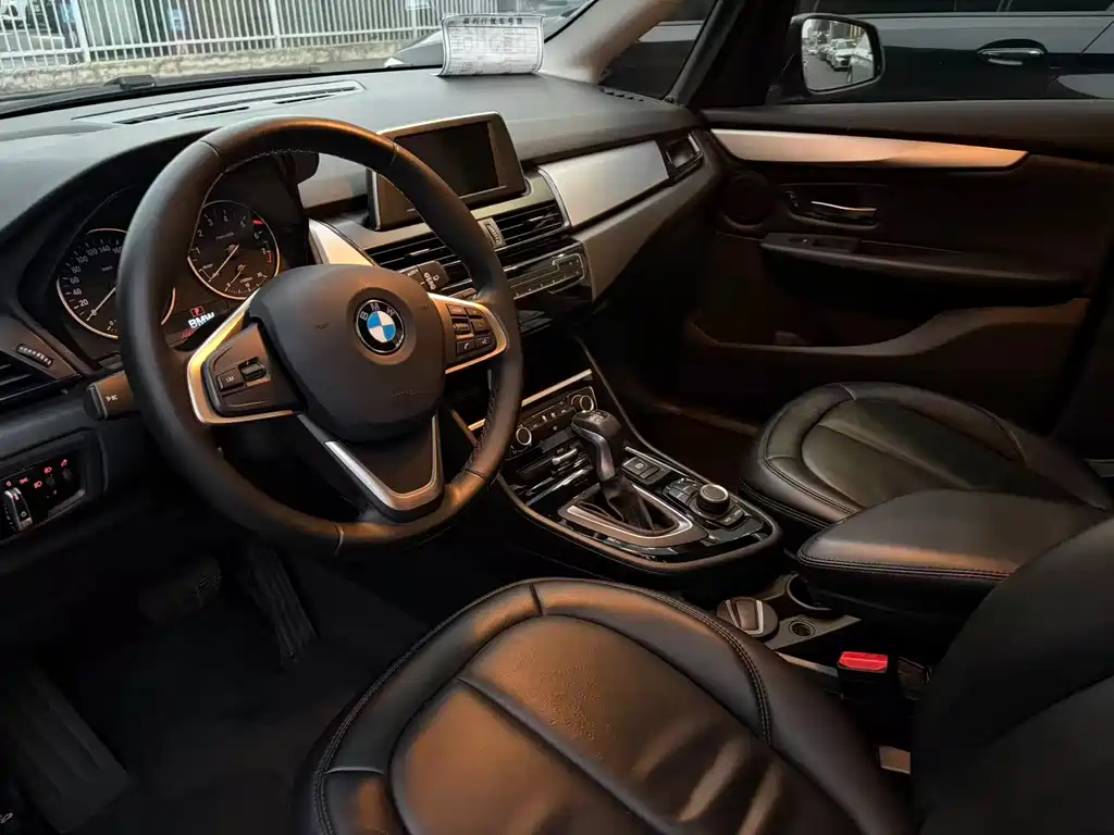 BMW 2 серии 2 2016 218i Fashion