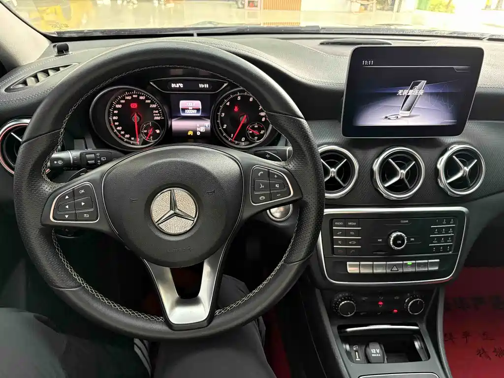 Mercedes-Benz GLA — миниатюра 5
