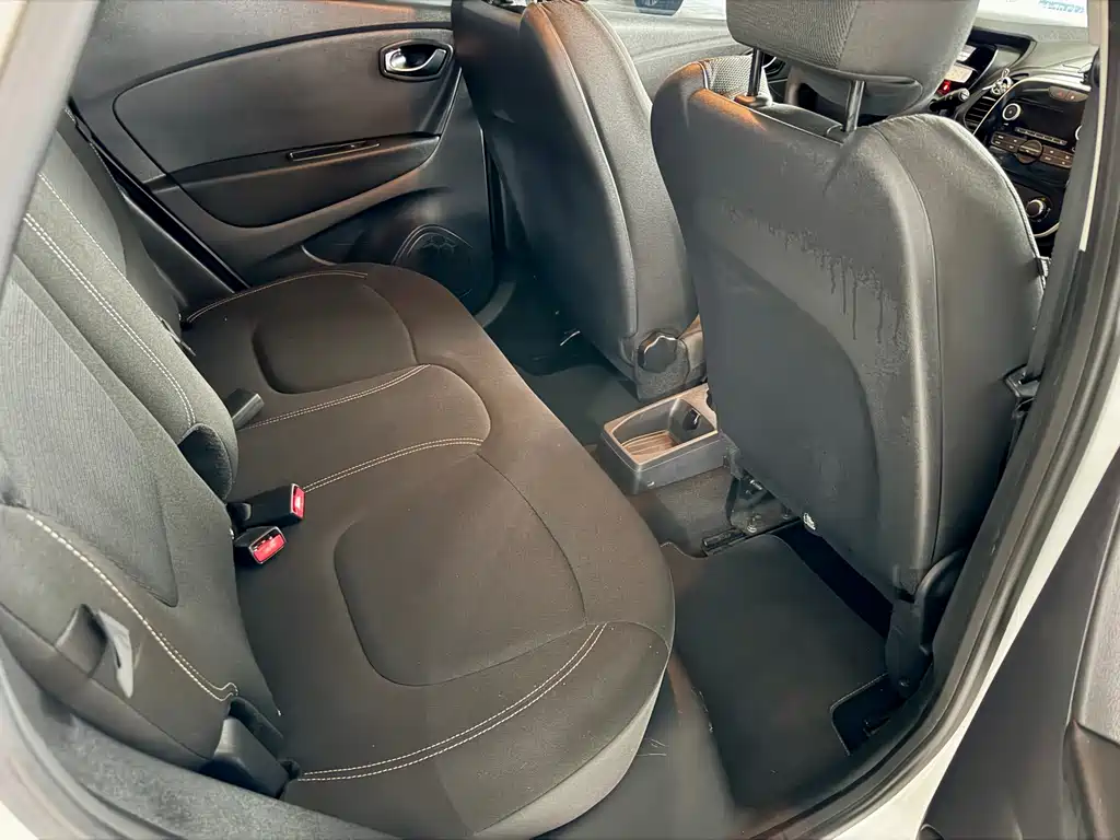 Renault Captur — миниатюра 10
