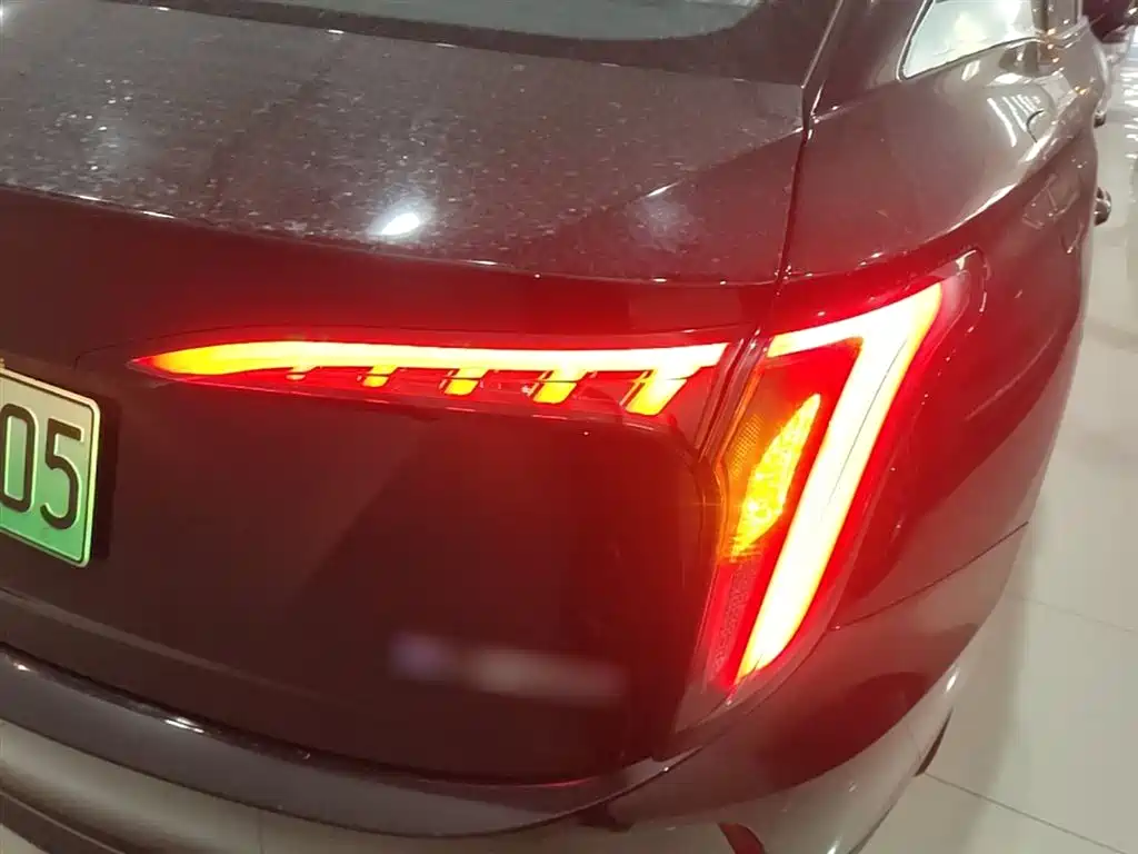 Hongqi E-QM5 2025 500km