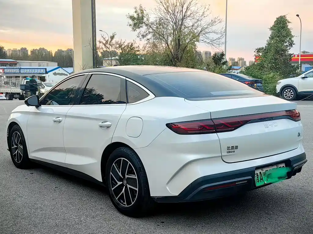 BYD Qin L — миниатюра 5