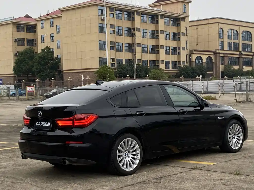 BMW 5 Series GT — миниатюра 9