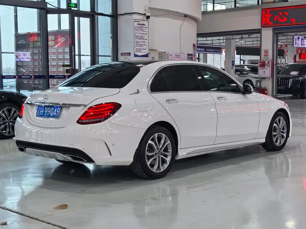 MERCEDES-BENZ C CLASS