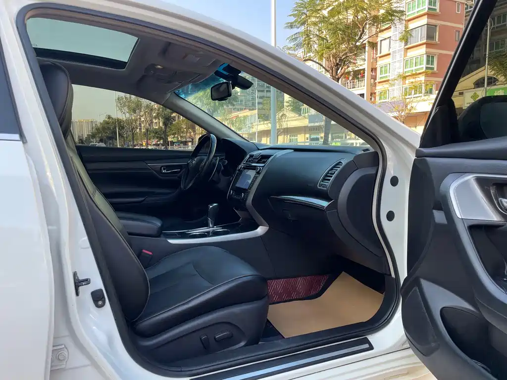 Nissan Teana — миниатюра 9