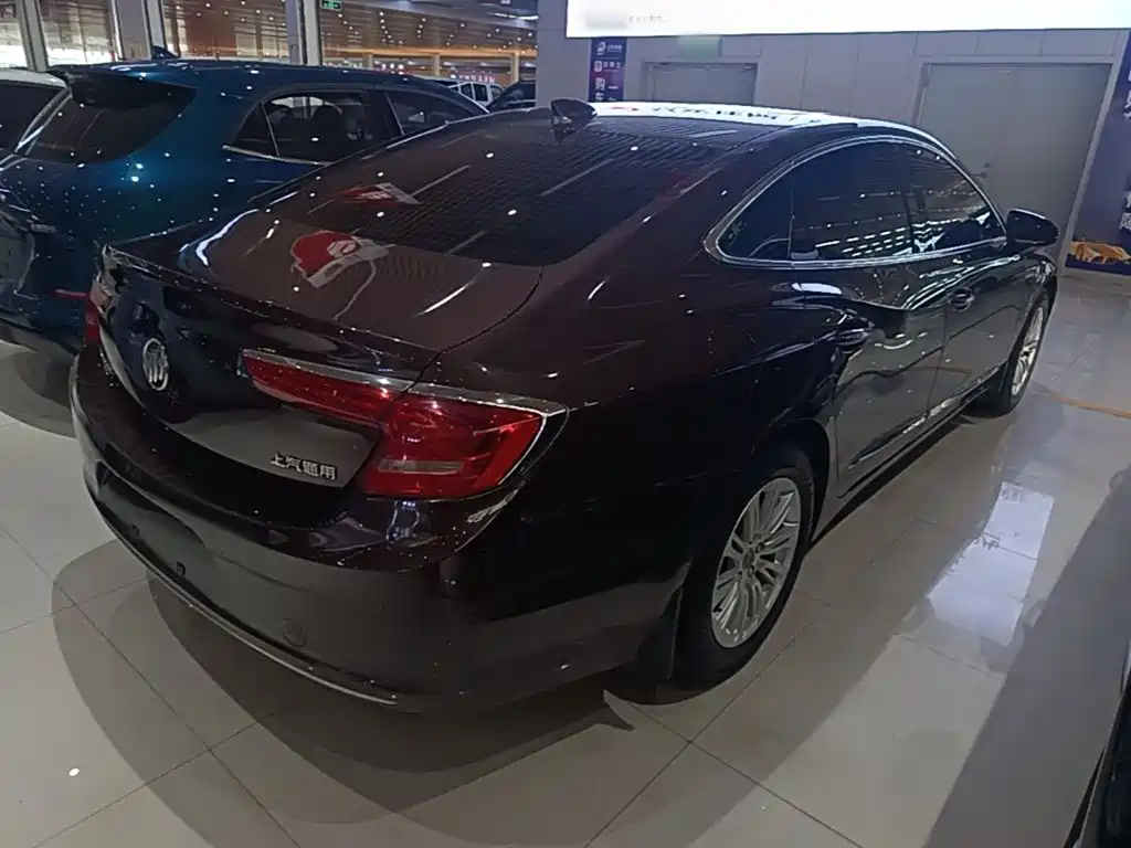 Buick LaCrosse — миниатюра 7