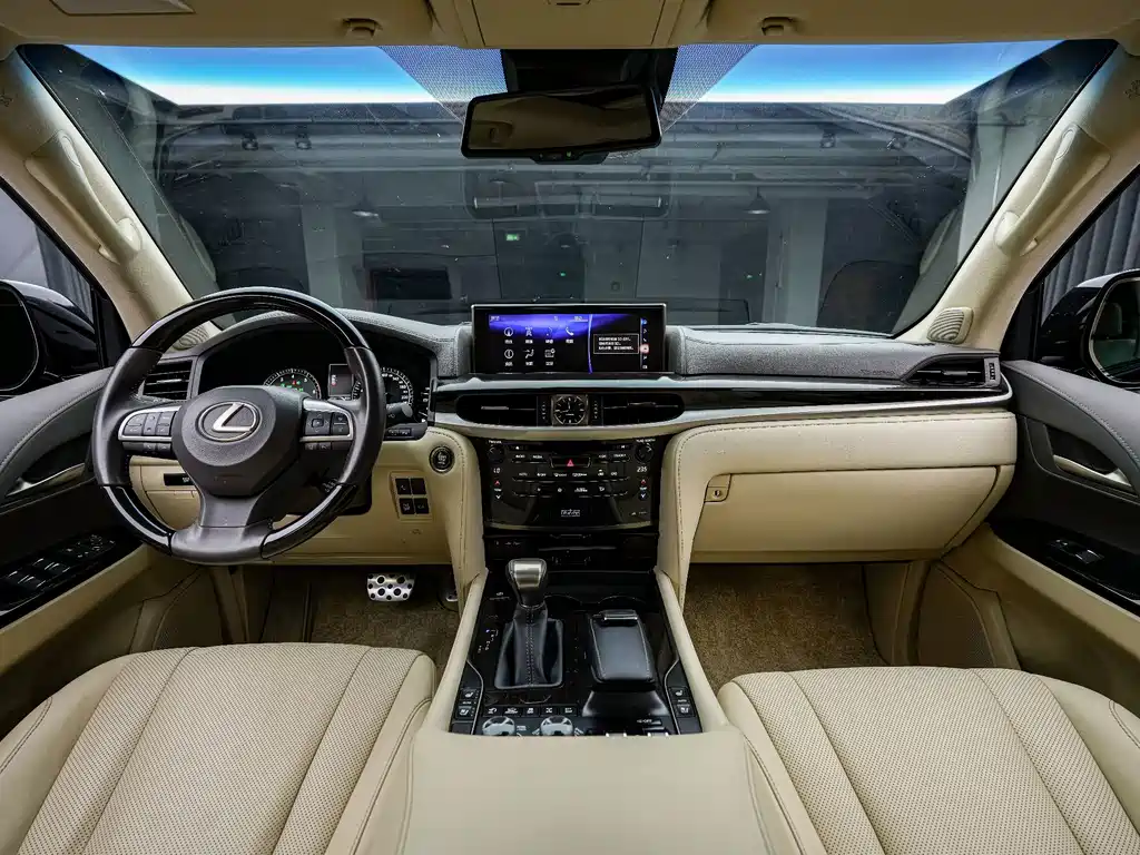 Lexus LX — миниатюра 9