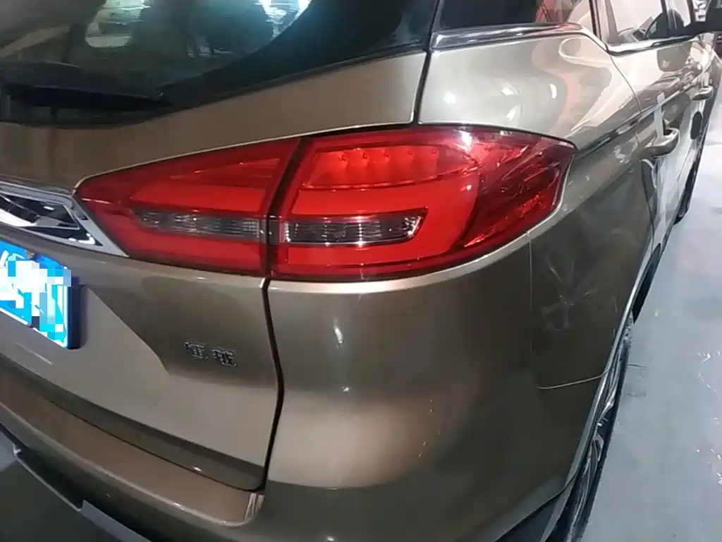 Geely Boyue — миниатюра 8