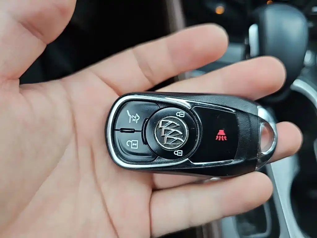 Buick Envision Plus — миниатюра 9