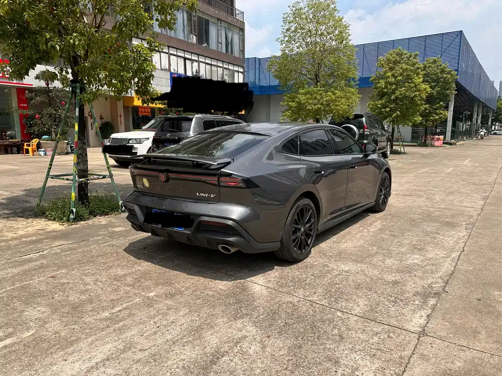 Changan UNI-V — миниатюра 6