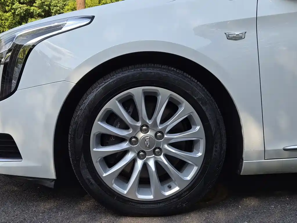 Cadillac XTS — миниатюра 6