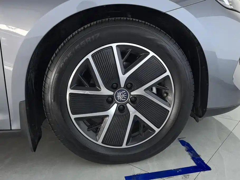 BYD Qin L — миниатюра 6