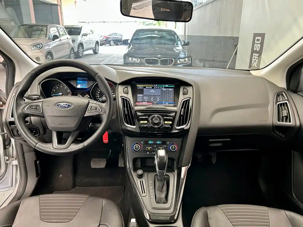 Ford Focus — миниатюра 8