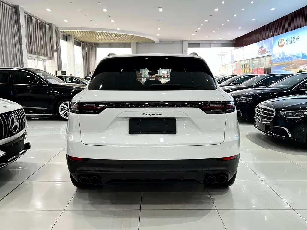 PORSCHE CAYENNE