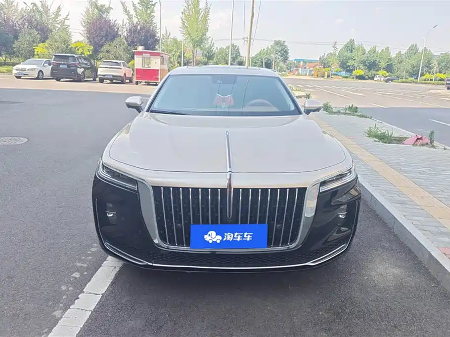 Hongqi H9 2022 2.0T