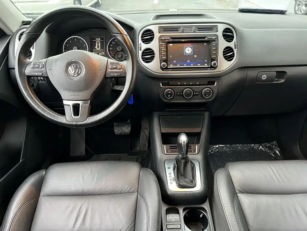 Volkswagen Tiguan — миниатюра 4