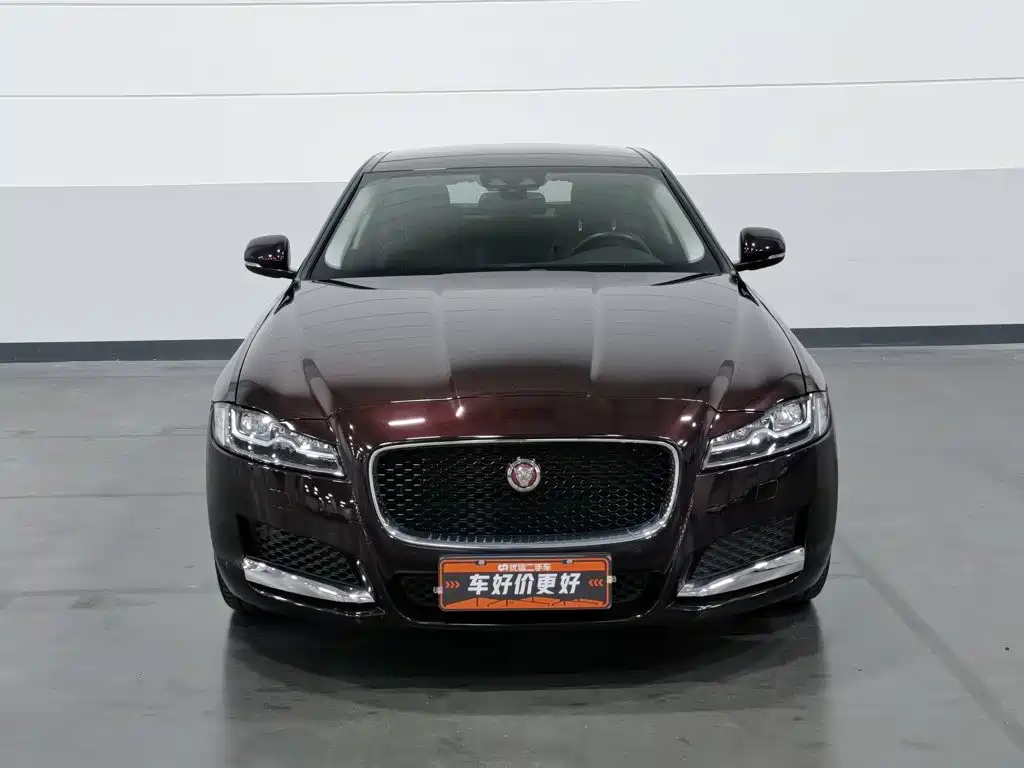 Jaguar XFL — миниатюра 3