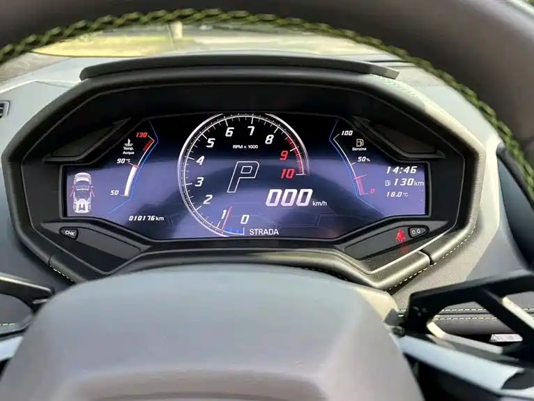 LAMBORGHINI HURACÁN