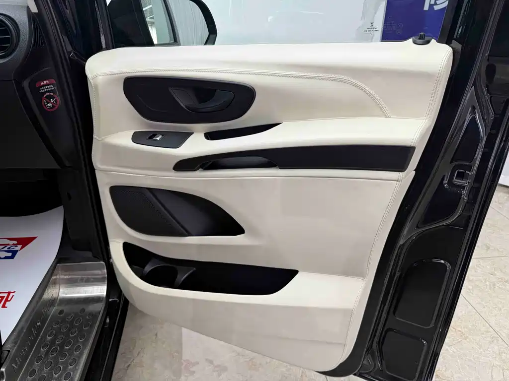 Mercedes-Benz Vito — миниатюра 17